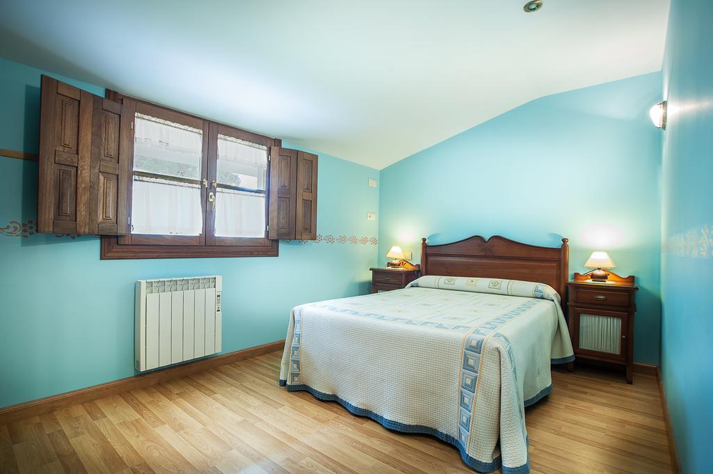 Apartamentos El Pradon De Santa Marina Parres de Llanes الغرفة الصورة