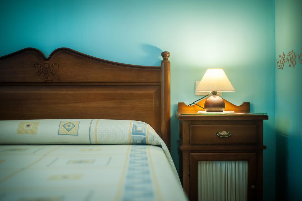 Apartamentos El Pradon De Santa Marina Parres de Llanes الغرفة الصورة