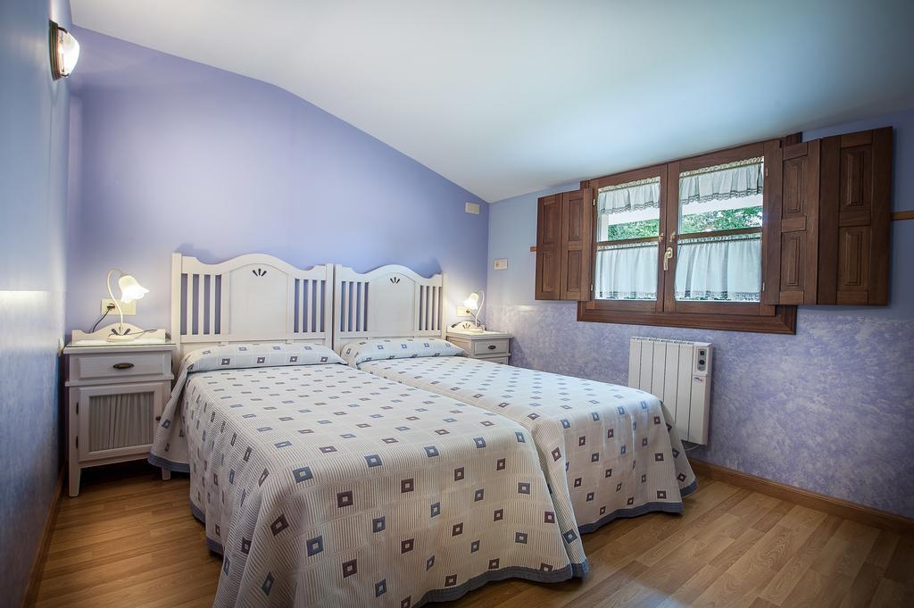 Apartamentos El Pradon De Santa Marina Parres de Llanes الغرفة الصورة