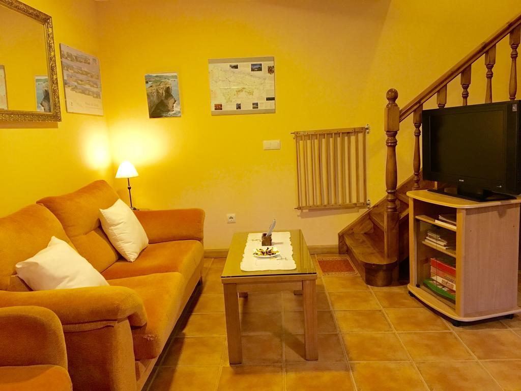 Apartamentos El Pradon De Santa Marina Parres de Llanes المظهر الخارجي الصورة